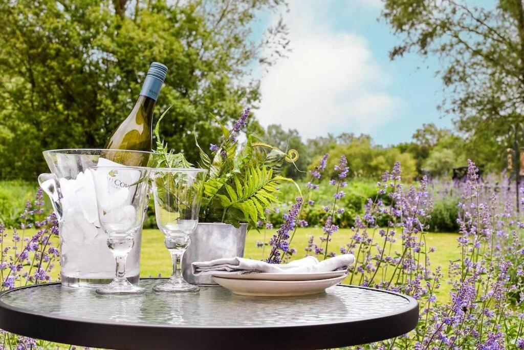 The Hideaway @ Flagham Cottage. Malmesbury Esterno foto