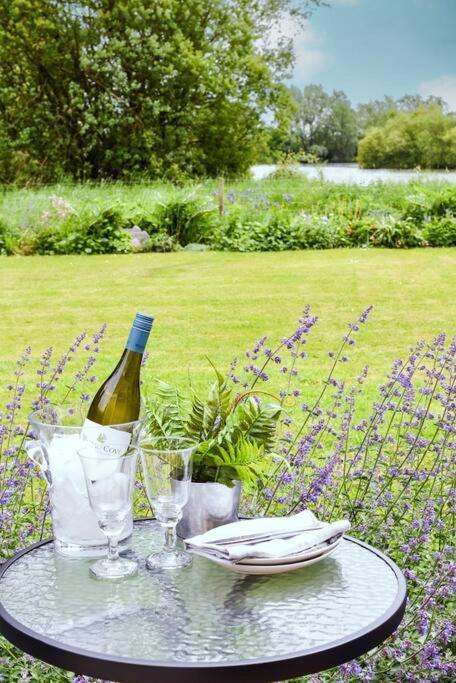 The Hideaway @ Flagham Cottage. Malmesbury Esterno foto