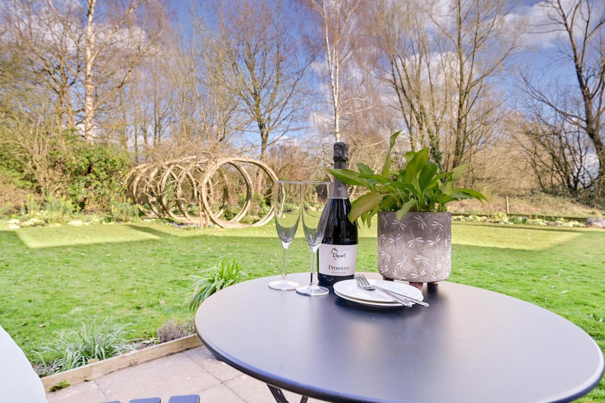The Hideaway @ Flagham Cottage. Malmesbury Esterno foto
