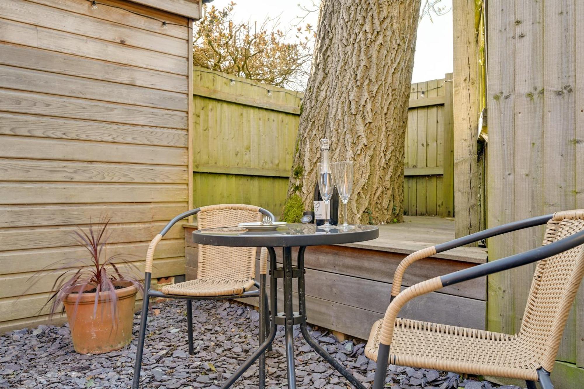 The Hideaway @ Flagham Cottage. Malmesbury Esterno foto